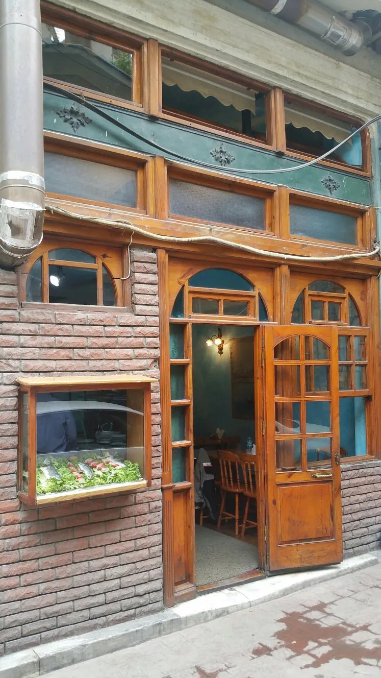 Tarihi Karaköy Balıkçısı